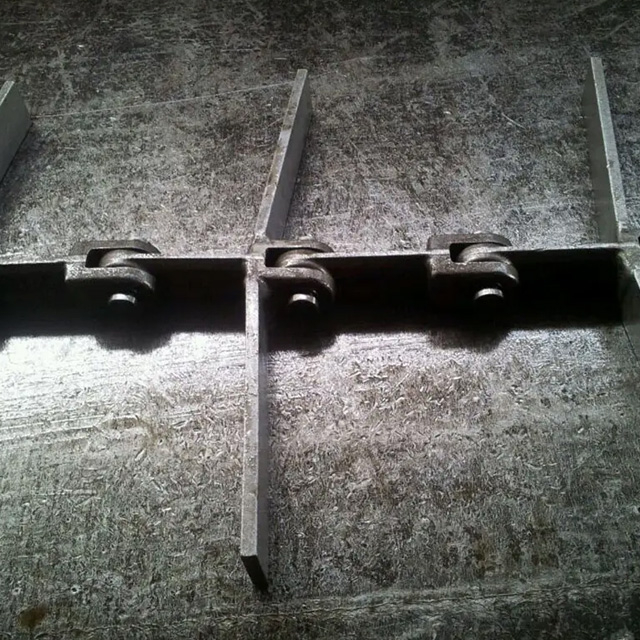 14218 Forged Chain With Scraper