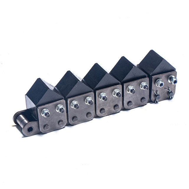 Roller Chain with Plastic Attachment